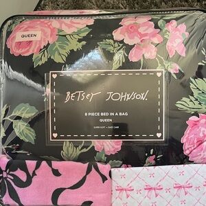 Betsey Johnson Pink and Black Floral Bed Set - Queen